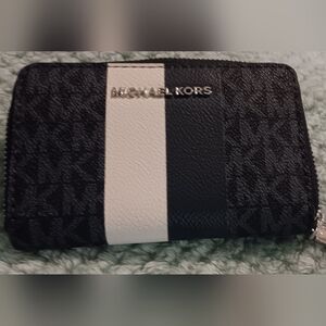 Michael Kors Blue and White Jet Set Card Case
